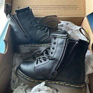 Toddler Dr Martens boots